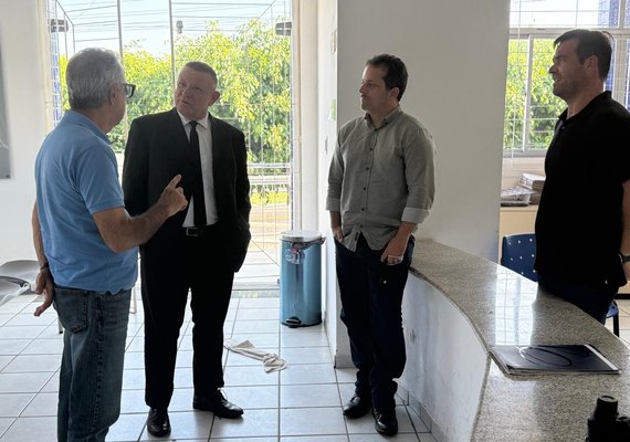 Presidente do TRE/AL visita 19ª Zona Eleitoral e acompanha plantão em Santana do Ipanema