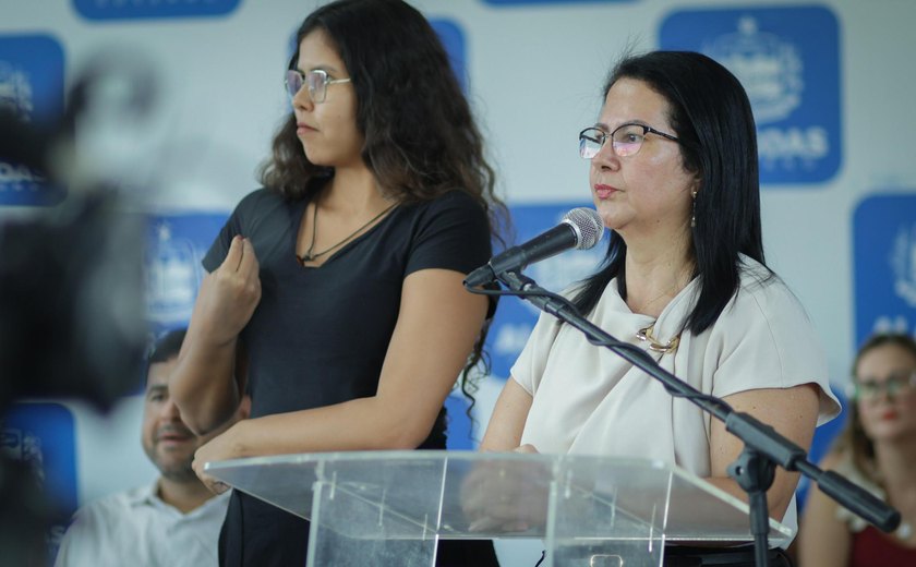 Governo de AL assina ordens ordens de serviço e garante Creche Cria e Escolas do Coração