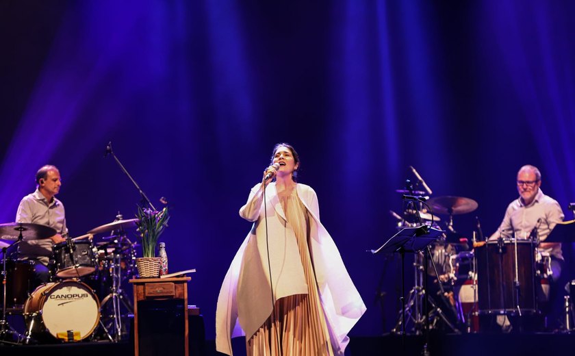 Mônica Salmaso traz para Maceió novo show, ‘Minha Casa’