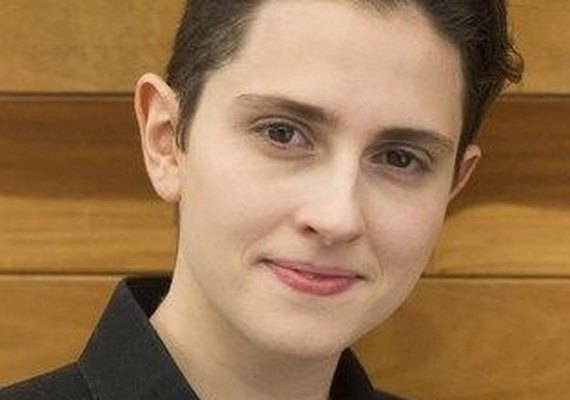 'A Força do Querer': Ivan é hostilizado em banheiro feminino. 'O que é isso?'