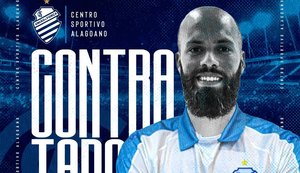 CSA anuncia contratação do meio-campista Álvaro, de 31 anos