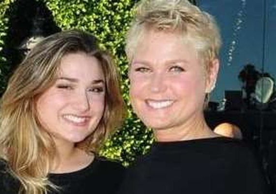 Xuxa monta empresa para Sasha alavancar carreira na moda e investe R$ 1,6 milhão