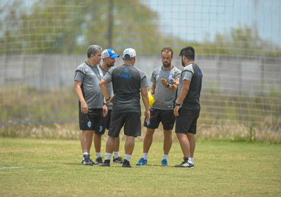 CSA tem uma semana para se ajustar visando “final” com o CSE no sábado