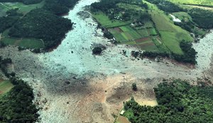 Buscas por vítimas em Brumadinho chegam ao décimo dia