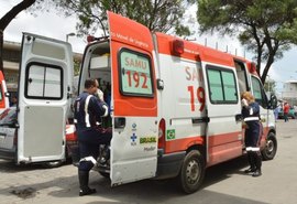 Acidente entre moto e carro deixa um morto na Fernandes Lima, em Maceió