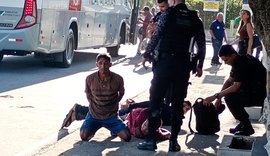 Três homens armados são detidos dentro de van após denúncia em Chã do Pilar