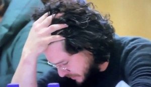 Kit Harington chora e se desespera ao ver final de 'Game of Thrones'