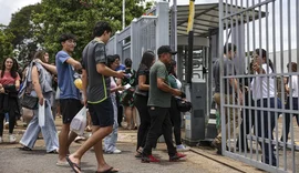 Portões do Enem são abertos no segundo domingo de provas