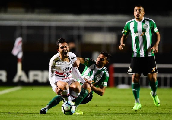 São Paulo perde para reservas do Coritiba e volta à zona de rebaixamento