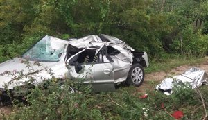 Motorista morre após capotamento de veículo em Delmiro Gouveia