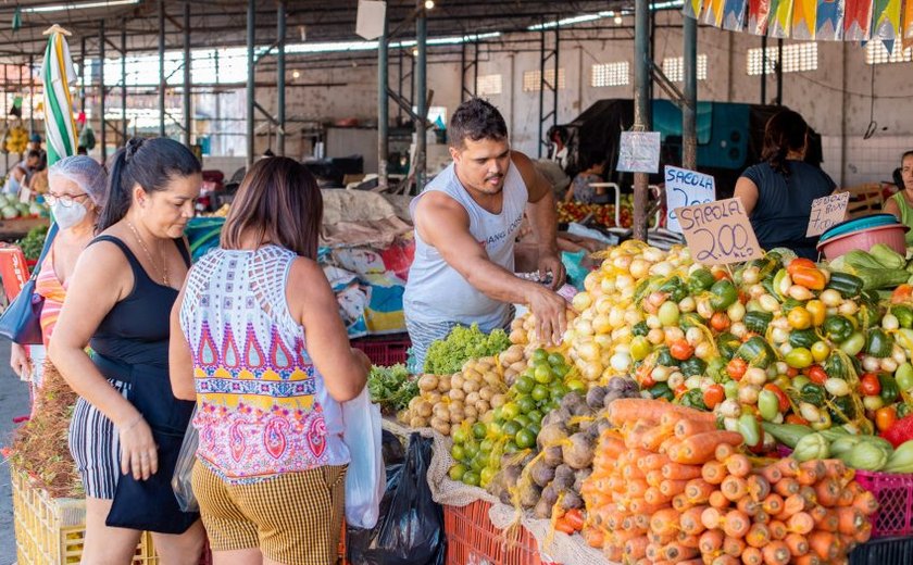 Comerciantes comemoram dia especial em mercados e feiras de Maceió