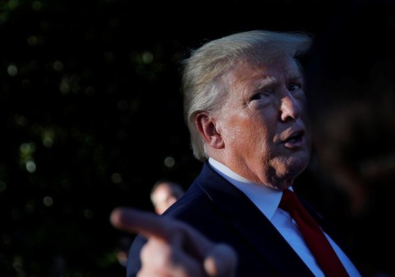 Donald Trump anuncia para breve substancial aumento de sanções ao Irã