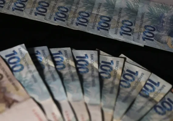 Saques da poupança superam depósitos em R$ 6,25 bilhões em julho