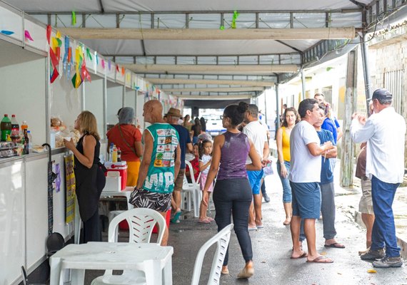 Comerciantes dos Flexais participam de feira na Praça Multieventos