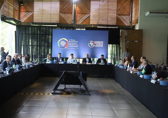 Alagoas participa de debates sobre governos conectados