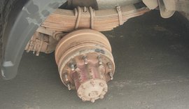 Pneu de caminhão se solta e atinge motociclista na AL-110