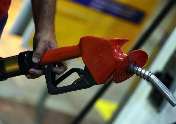 Preço médio da gasolina atinge máxima pela 2ª semana seguida
