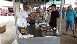 Feira do Peixe Vivo comercializa nove toneladas de pescados na Semana Santa