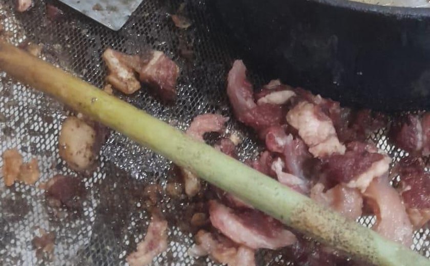 Restaurante é interditado por irregularidades sanitárias no Farol