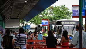 Prefeitura de Maceió realiza ação de combate ao assédio sexual nos ônibus