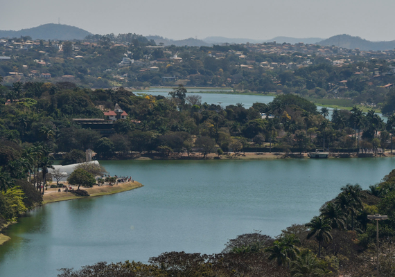 Turismo se mantém acima do patamar pré-pandemia e acumula alta de 36,9% neste ano