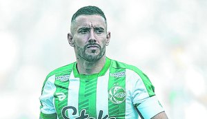 CRB pode acertar com Alan Ruschel e atacante Vinícius