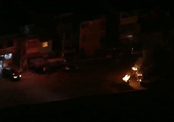 Ônibus é incendiado na zona norte de São Paulo