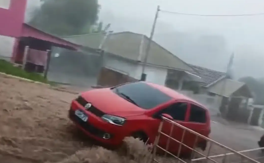 Jovem de 21 anos é a sétima vítima de tempestade que atingiu o sul do país na sexta-feira (7)