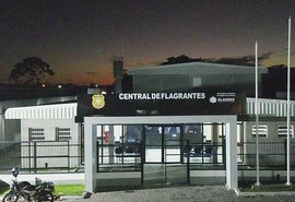 Polícia prende vendedor e receptador de moto roubada no Benedito Bentes