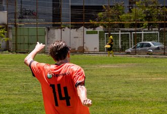 Copa do Mundo reacende interesse pelo futebol entre estudantes e levanta desafio para famílias e escolas