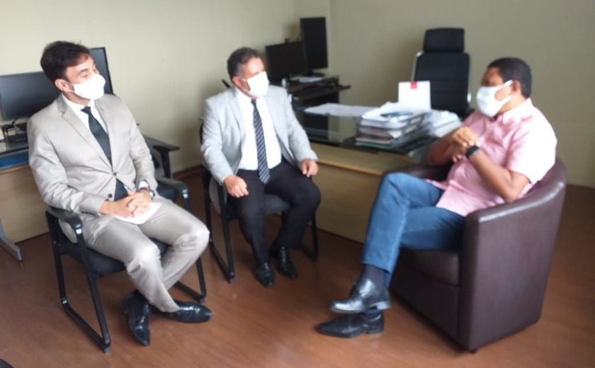 Prefeitura e MP/AL firmam parceria para garantir moderna sede da Justiça no Agreste
