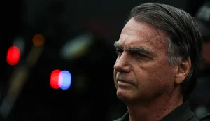 Defesa pede revogação de medidas cautelares contra Jair Bolsonaro