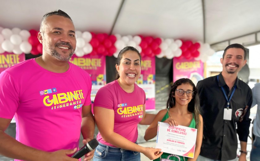 Deputada Gabi Gonçalves leva em pleno domingo Gabinete Itinerante para Palmeira dos Índios