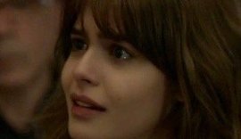 'Os Dias Eram Assim': Domingos percebe AIDS em Nanda; atriz perde 8 quilos