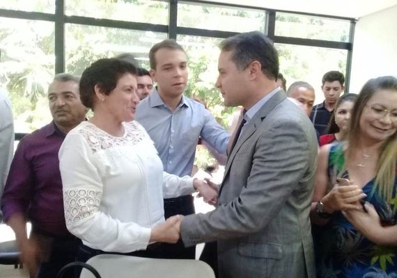 Prefeita de Piranhas/AL vai a Brasília na busca de apoio contra a seca