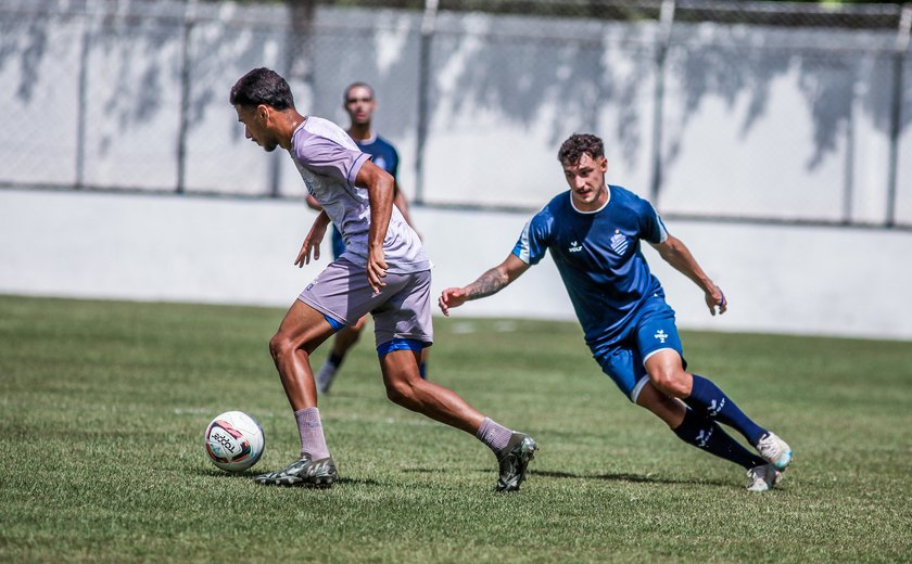 CSA faz últimos ajustes no time em treino fechado