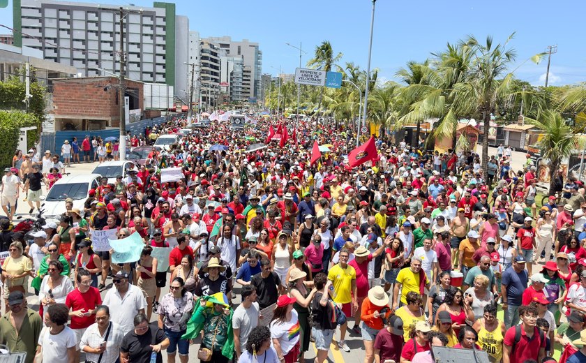 Ato público em Maceió lembra o 8/1