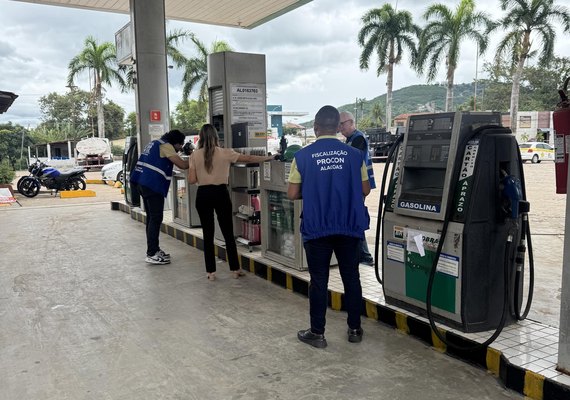 Procon e Sefaz intensificam operação em postos de combustíveis do interior