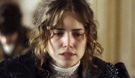 'Novo Mundo': Leopoldina socorre Domitila depois que Pedro atira nela por engano