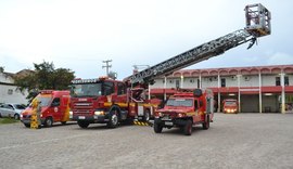 Incêndio de grandes proporções destrói estrutura de residência em Pilar