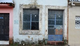 Casa de Aurélio está abandonada