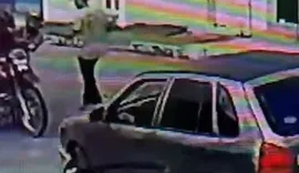 Casal é rendido por criminosos armados e tem motocicleta roubada em Atalaia