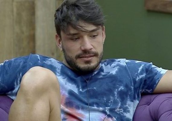 'A Fazenda': Internautas pedem expulsão de Lucas após acusações de assédio