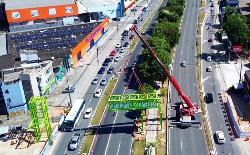Durval de Góes Monteiro terá trecho interditado para instalação de parte da passarela do Canaã