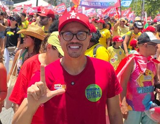 Charles Hebert ganha destaque em site nacional por atuação na campanha de Lula