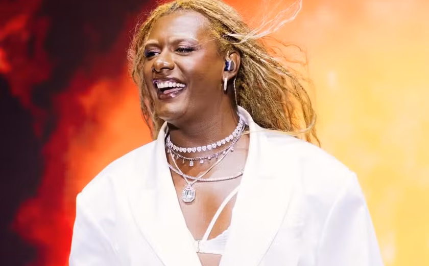 Grammy Latino 2025: Liniker é destaque com 3 prêmios