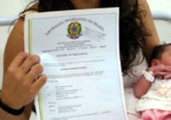 Número de crianças sem o nome do pai na certidão cresce mais de 15% em Alagoas