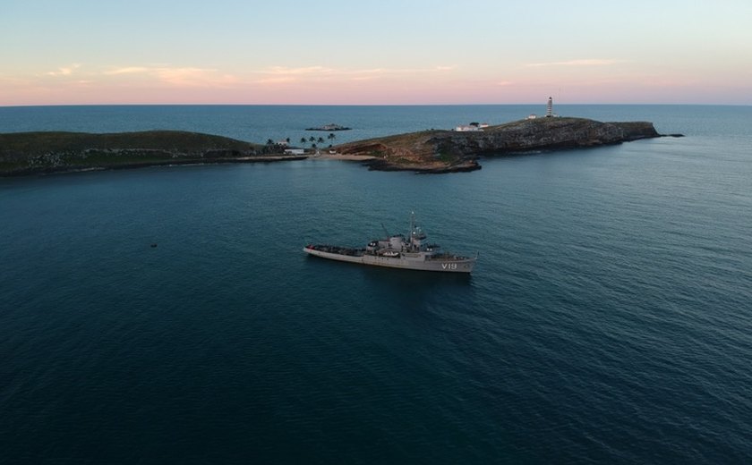 Marinha do Brasil abre visitação à corveta 'Caboclo' no Porto de Maceió