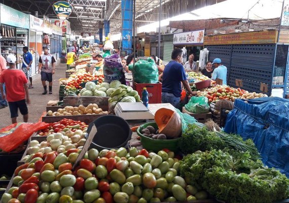 Veja o funcionamento dos mercados e feiras no feriado de segunda (16)