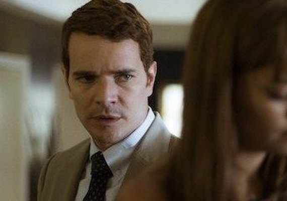 Em Os Dias Eram Assim, Vitor implica com bebê de Alice: 'É a cara do Renato'